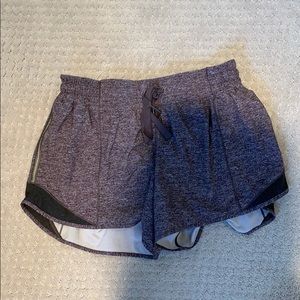 LULULEMON HOTTY HOT SHORT LONG 4”